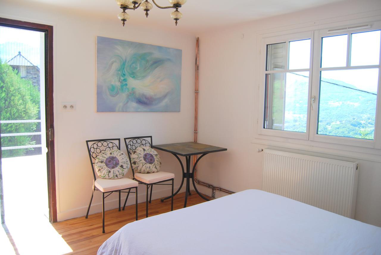 Auberge St P Vegetarien Bnb Saint-Pastous Exterior foto